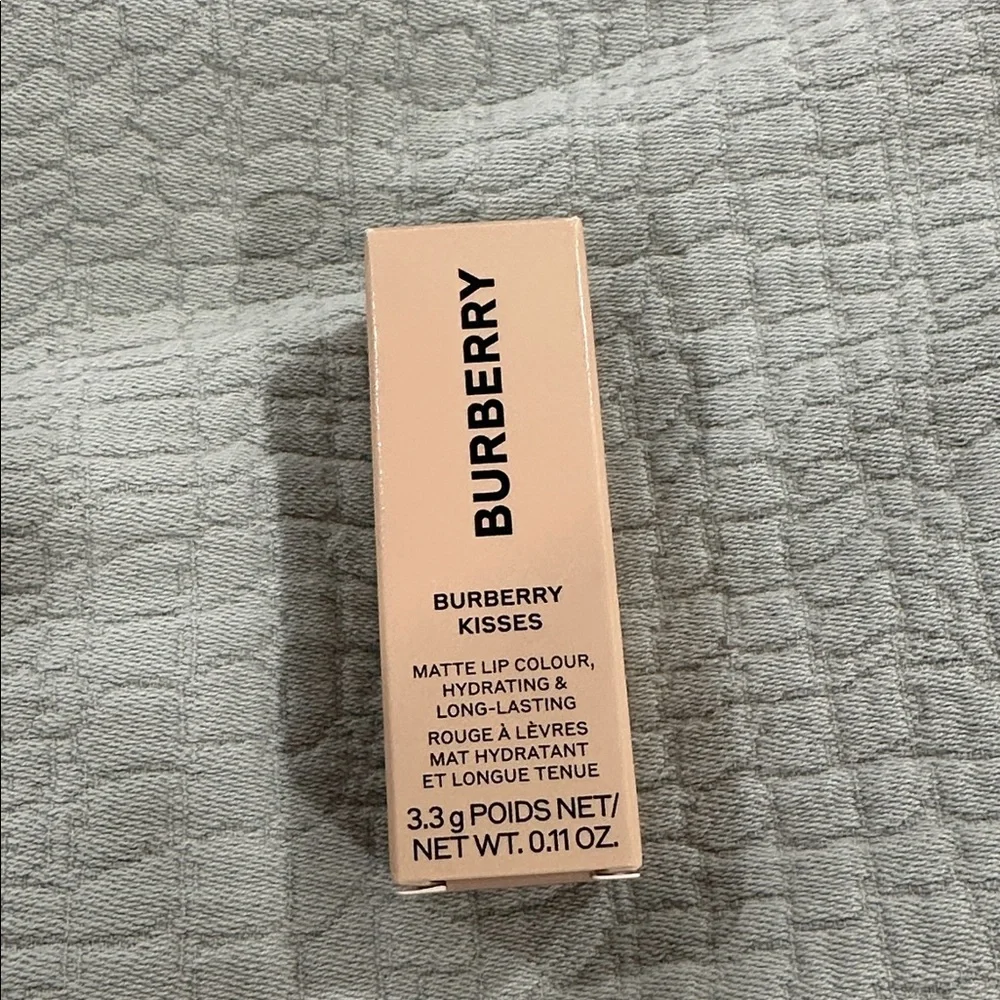 Burberry Kisses Matte Rose Crush (19) - Sold Out in stores - Picture 4 of 5